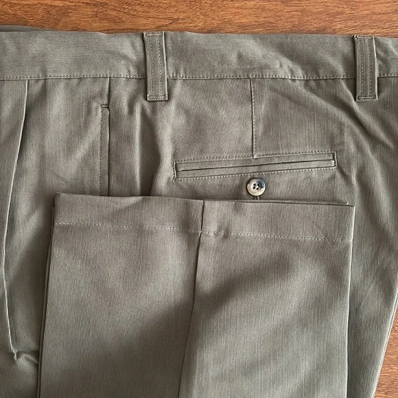 TWO Dockers Tour Monaco Pant Bedford Cord Double Pleat Relaxed Fit, 38x30 - Picture 4 of 4